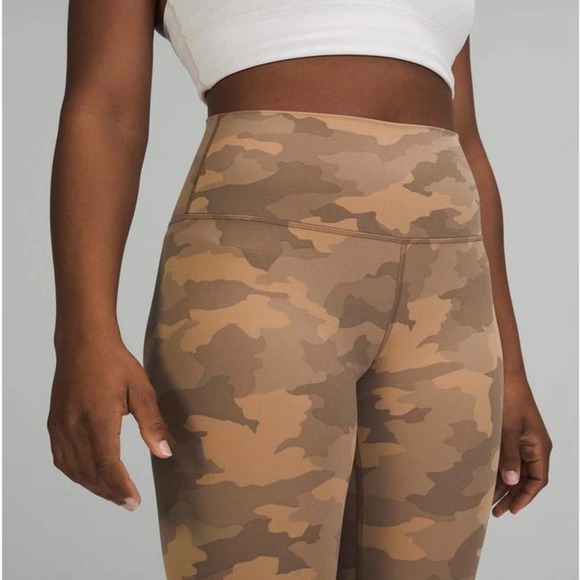 Lululemon Align High-Rise Beige Camo Pant with Pockets 25" - Picture 4 of 4